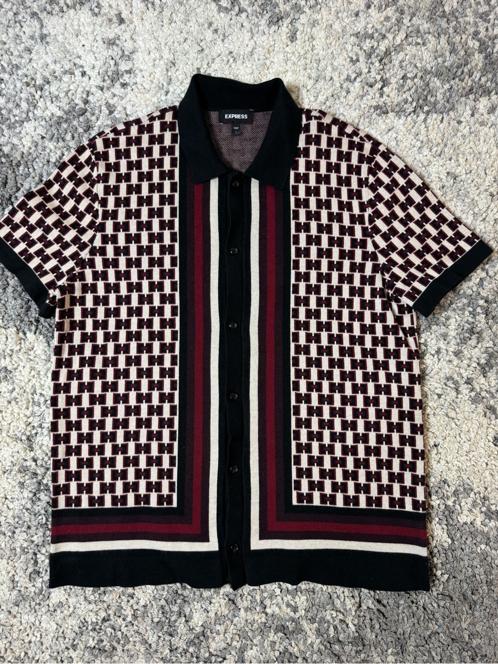 Express, Men’s Black & Burgundy Patterned Short-Sleeve Button Shirt, Large